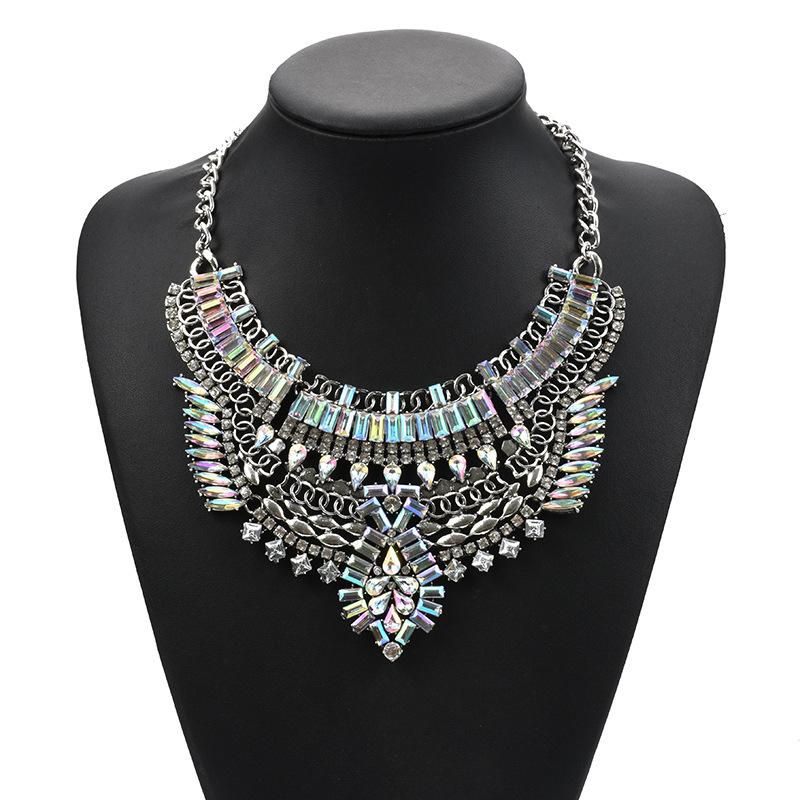 Изображение товара: Модное винтажное металлическое массивное ожерелье-чокер с кристаллами женское большое ожерелье-ожерелье ювелирные изделия женские индийские большие ожерелья-Чокеры ожерелья
