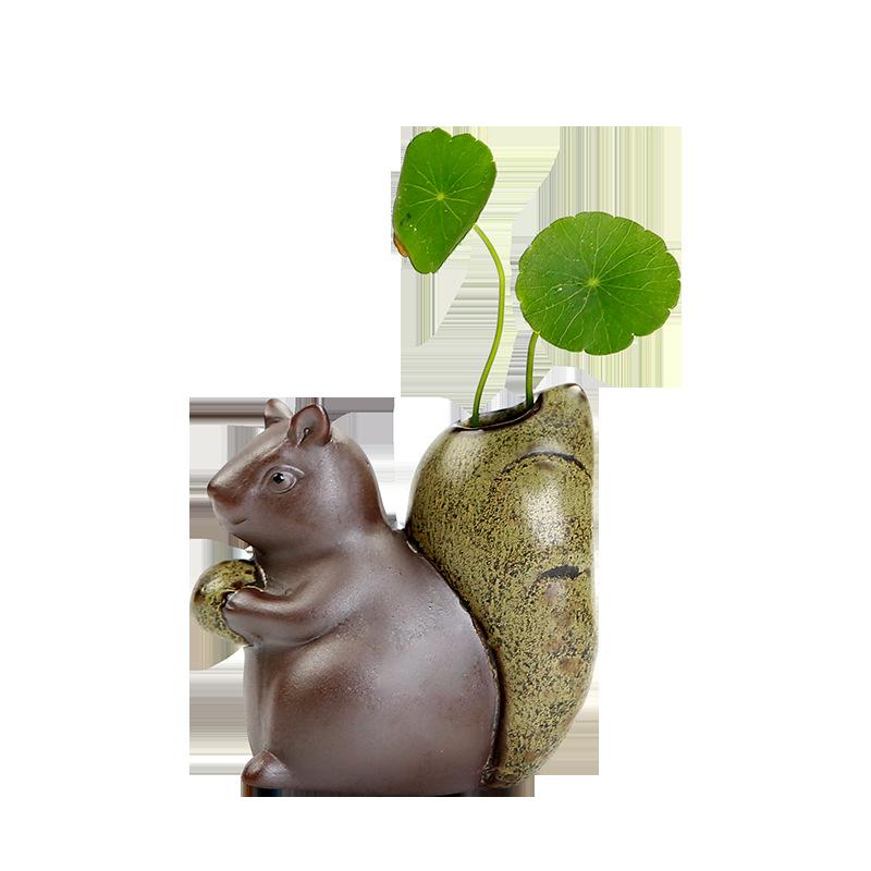 Изображение товара: Маленькая керамическая ваза с изображением животных, украшение для дома в стиле ретро, держатель гидропоники, мини-горшки для растений, 1 шт.