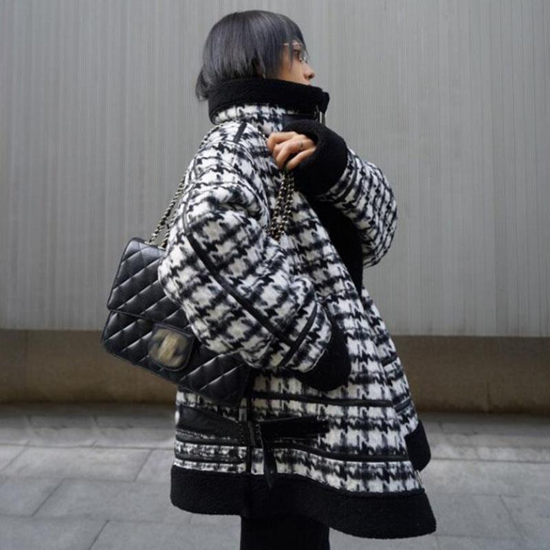 Изображение товара: Женская шерстяная куртка, теплая свободная байкерская куртка из овечьей шерсти в клетку, Корейская одежда, 2021