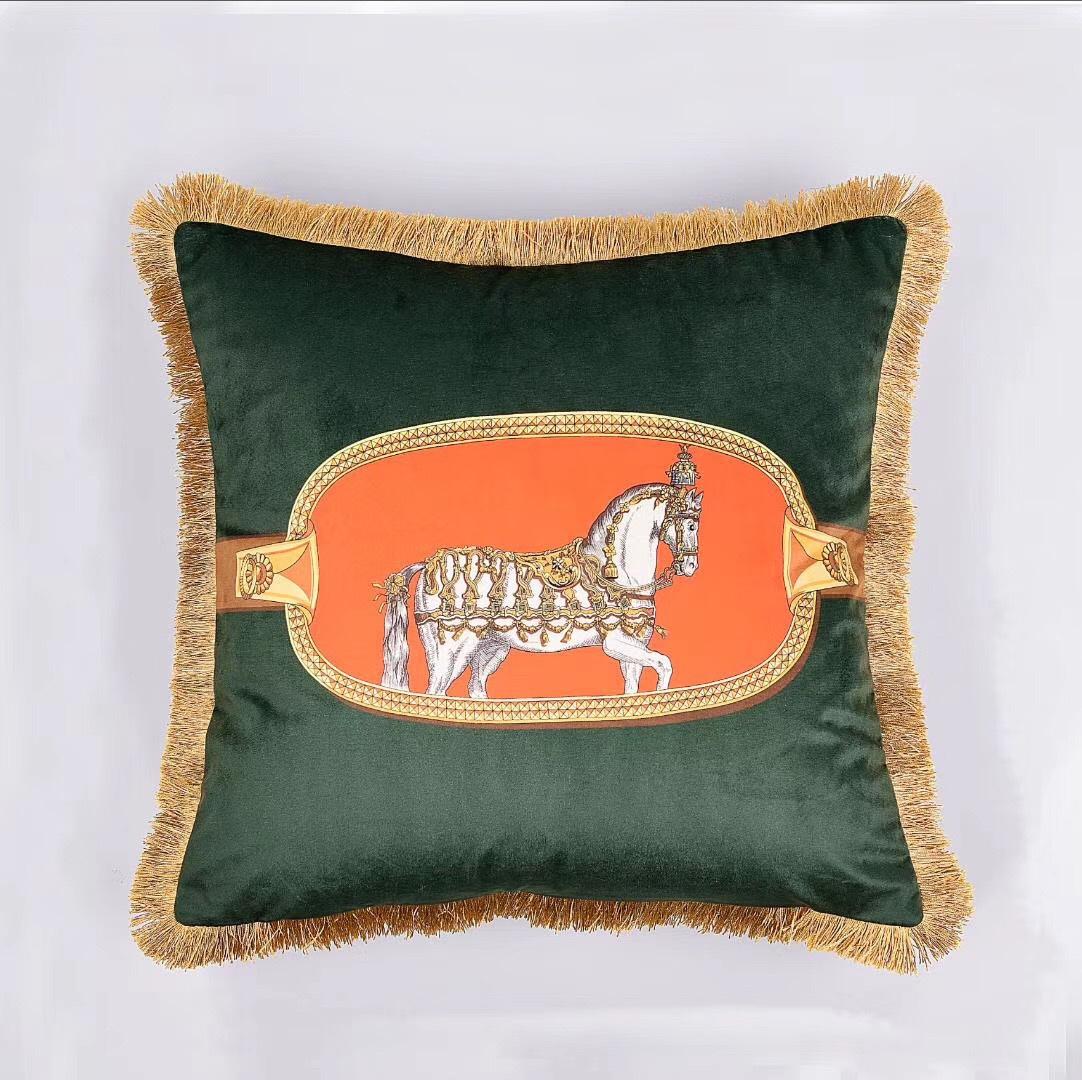 Изображение товара: Роскошная модная зеленая бархатная шениль с кисточками, искусственная подушка, наволочка, домашняя декоративная диванная подушка