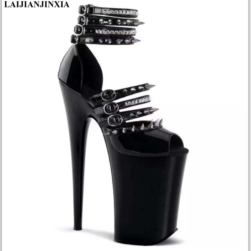 Изображение товара: Новинка, летняя обувь LAIJIANJINXIA на очень высоком каблуке 9 дюймов, с заклепками, черные туфли для танцев, сандалии на высоком каблуке 23 см, обувь для танцев на шесте, женская обувь