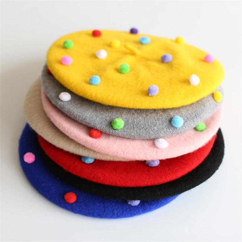 Изображение товара: Новая зимняя Осенняя детская шапка, теплая вязаная детская шапка, зимняя детская шапка, шапка для девочек и мальчиков, одноцветная шапка для девочек, вязаные шапки для девочек