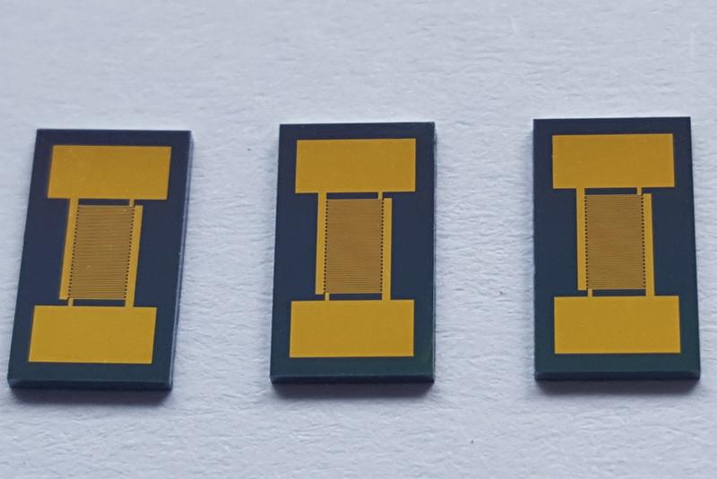 Изображение товара: Интерцифровой Золотой электрод, однокристальный конденсатор на силиконовой основе, высокоточный чип Biosensor для научных исследований MEMS