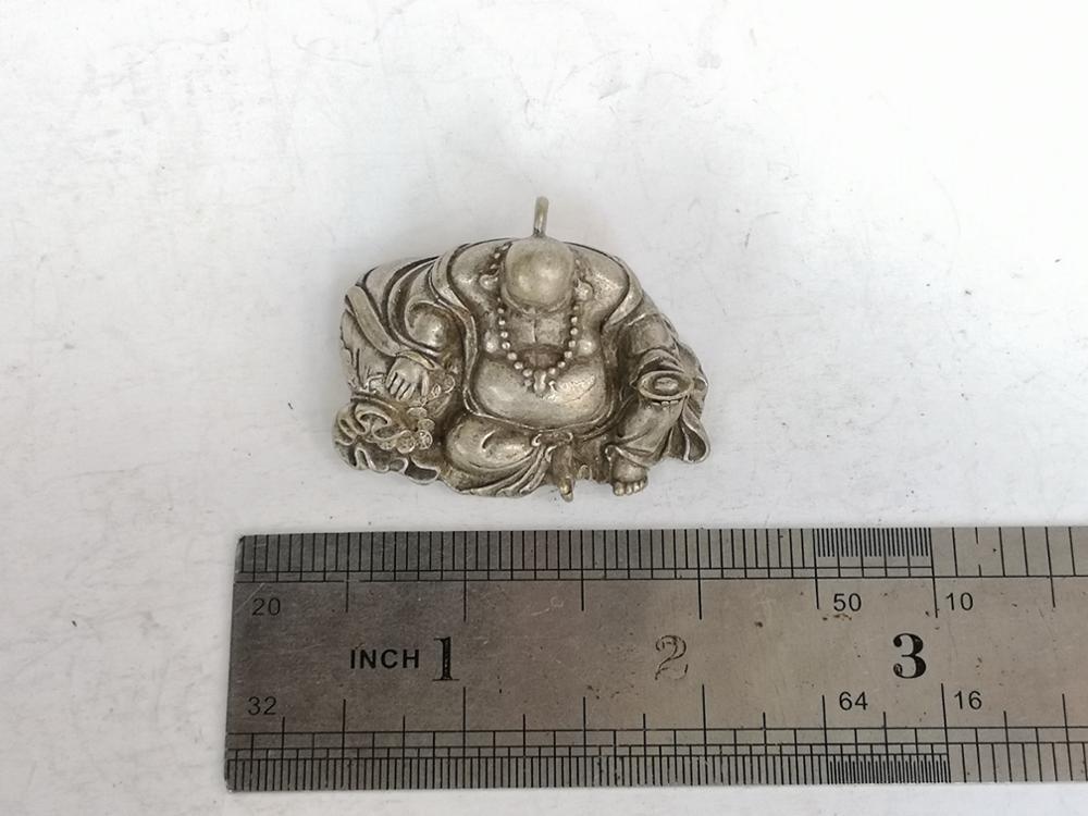 Изображение товара: YIZHU Culture коллекция произведений искусства Китай тибетский серебряный резной Будда Статуэтка-подвеска Amulet Decoration