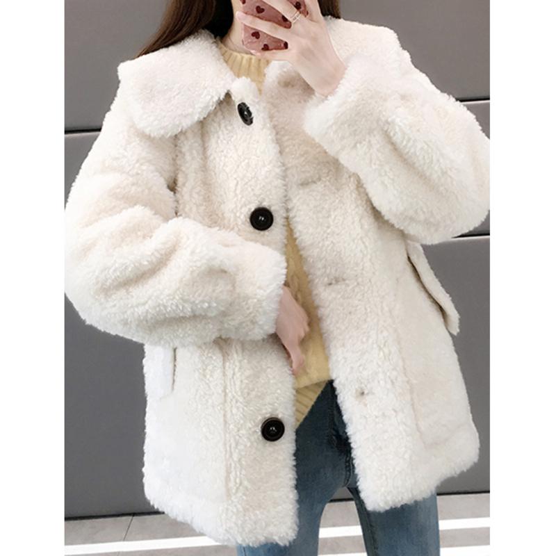 Изображение товара: Новое уютное флисовое пальто из искусственной овечьей шерсти, осенне-зимняя теплая меховая куртка, Женские повседневные пальто, женская Свободная верхняя одежда с карманами
