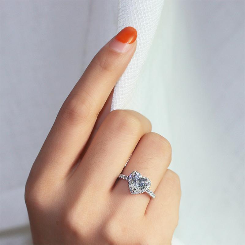 Изображение товара: YANHUI вечная классика в форме сердца 925 пробы Серебряные кольца для Для женщин прозрачный кубический циркон кольцо женский Обручение палец кольцо подарок