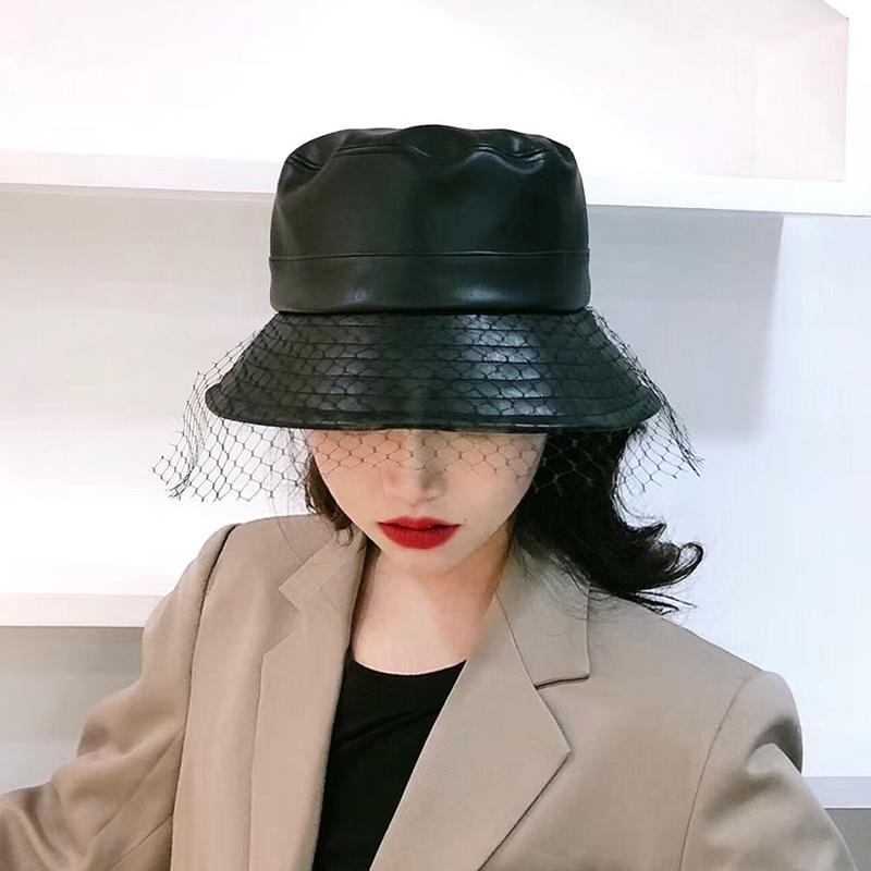 Изображение товара: T-MAO женская панама шляпа рыболова черного цвета из искусственной кожи милые Kpop Модные мужские кепки шляпа от солнца
