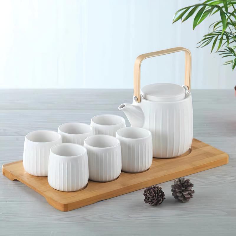 Изображение товара: Керамический кофейный чайный набор, японский белый деревянный поднос, чайник, чашка, посуда для воды, украшение для бара, бытовые кухонные принадлежности, посуда для напитков