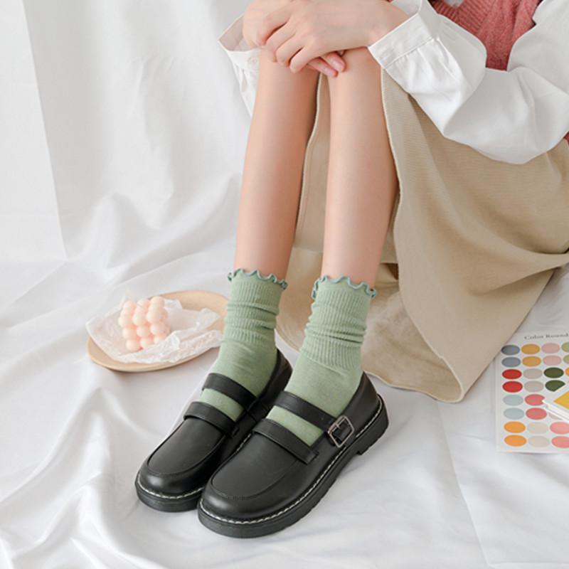 Изображение товара: Модные кружевные мягкие хлопковые женские носки с оборками, однотонные японские Симпатичные носки JK розовые удобные милые носки с оборками для принцессы для девочек в стиле Харадзюку