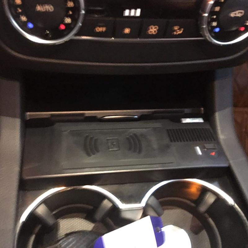 Изображение товара: 15 Вт QI автомобильное беспроводное зарядное устройство для телефона, быстрое зарядное устройство, зарядный чехол для Mercedes Benz GLW W166 C292 GLS X166 GL ML2013-2019