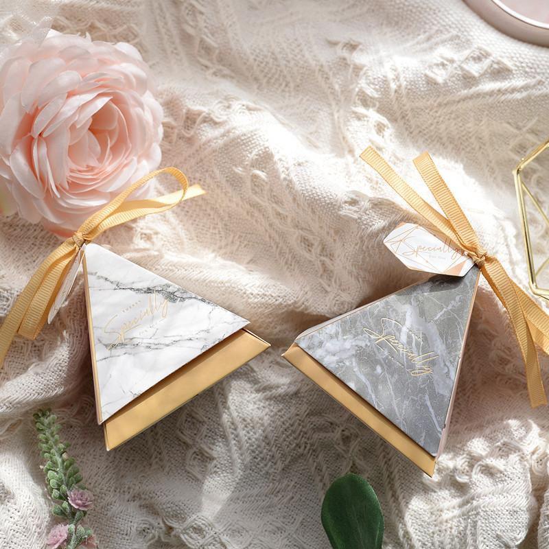 Изображение товара: Треугольная коробка для конфет в виде пирамиды, свадебные сувениры и подарочные коробки, сумки для конфет для гостей, свадебное украшение, товары для вечеринок