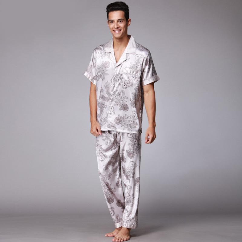 Изображение товара: Мужское шелковое кимоно, летнее, Осеннее, атласное, с принтом Pijiama, штаны с коротким рукавом, пижамный комплект в Корейском стиле из двух предметов, черная Пижама, одежда для сна