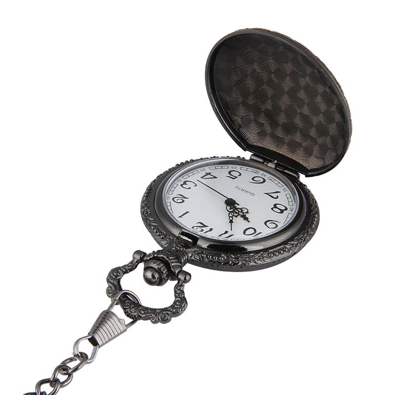 Изображение товара: 8037 мужские ретро-часы с резьбой в виде пиратской головы, подарок в античном стиле, вольфрамовые кварцевые карманные часы в стиле панк, популярные винтажные модные часы через плечо