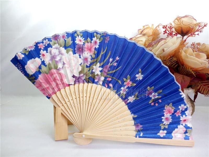 Изображение товара: 50 шт., складной Японский Ручной Веер, китайские танцевальные вееры, персонализированный свадебный подарок для душа, индивидуальный свадебный сувенир