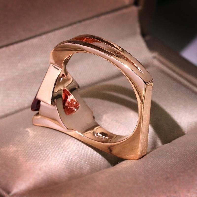 Изображение товара: Новый Модный богемный Красный Кристалл инкрустированное кольцо дамское кольцо модное необычное Кристальное инкрустированное кольцо ювелирные изделия вечерние аксессуары