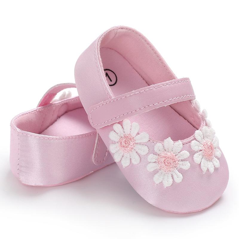 Изображение товара: Обувь для новорожденных девочек; Детские мокасины из искусственной кожи с мягкой подошвой; Розовая хлопковая обувь с цветочным рисунком; Обувь для малышей; Первые ходунки для малышей 0-18 месяцев