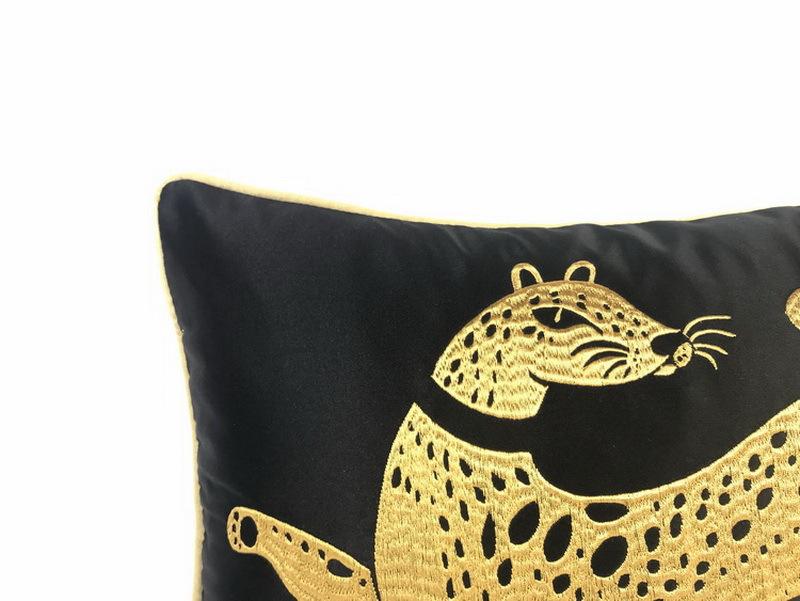 Изображение товара: Роскошные золотые классические черные леопардовые наволочки с вышивкой, наволочки для подушек, наволочки для домашнего декора, диванные подушки для стула
