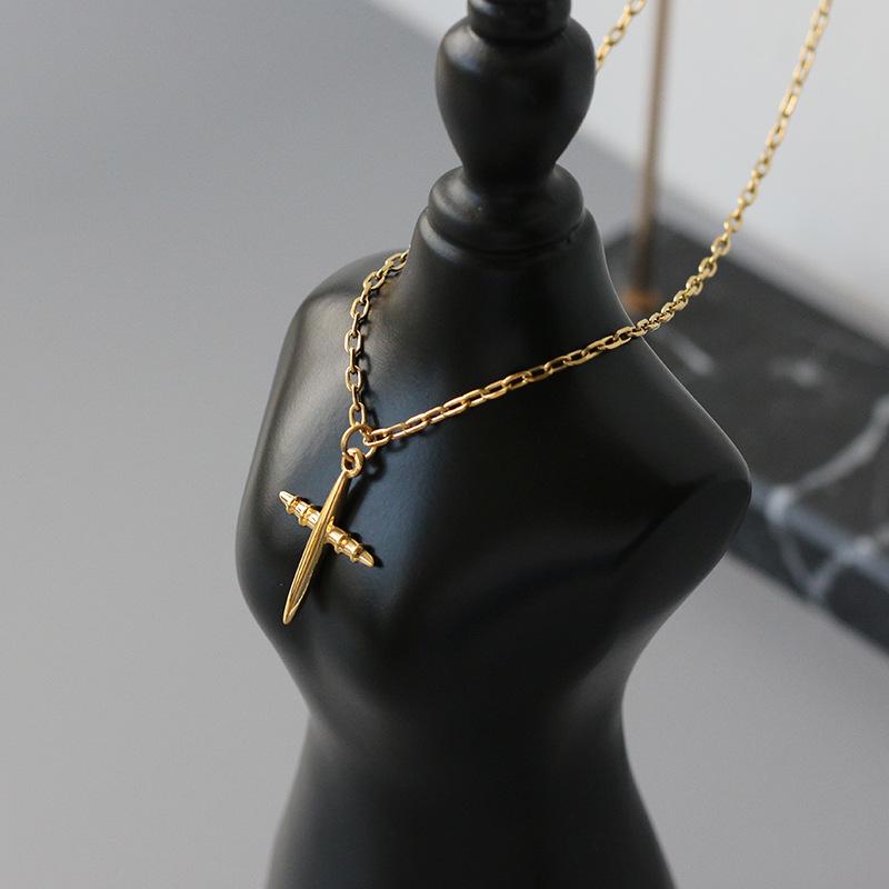Изображение товара: Женское винтажное ожерелье из нержавеющей стали, Элегантное длинное ожерелье с золотым крестом в минималистическом стиле, осенне-зимняя бижутерия