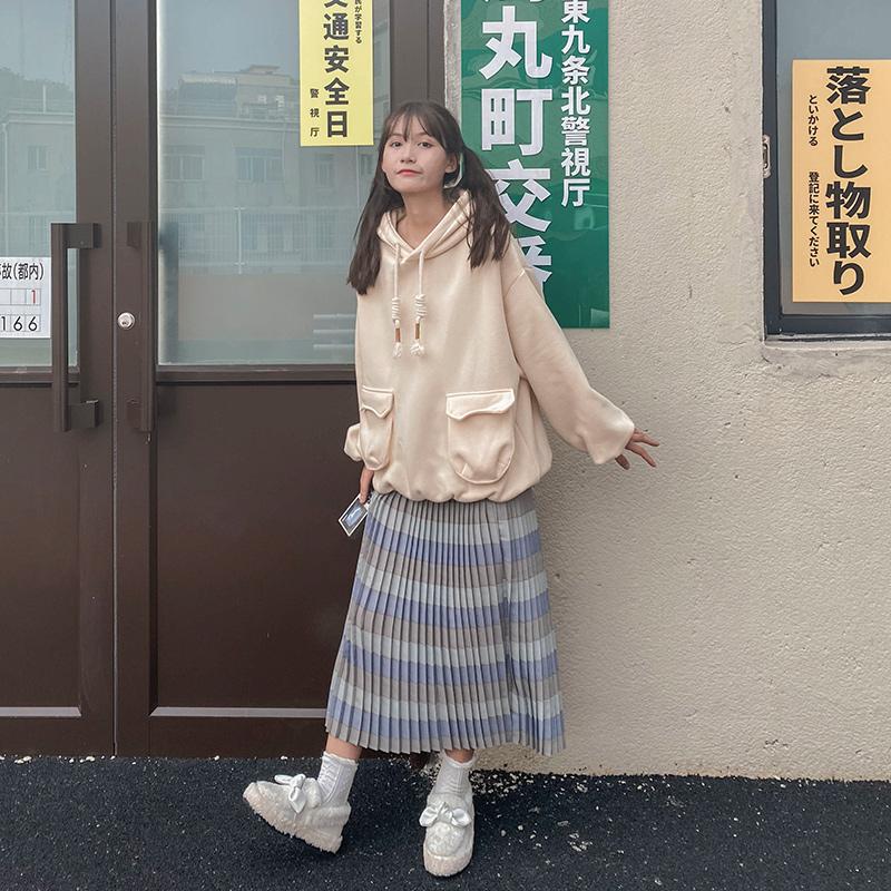 Изображение товара: Свитшот женский однотонный свободного кроя, милая Толстовка в японском стиле, худи с капюшоном для девушек, пуловер в стиле Харадзюку, Осень-зима 2020