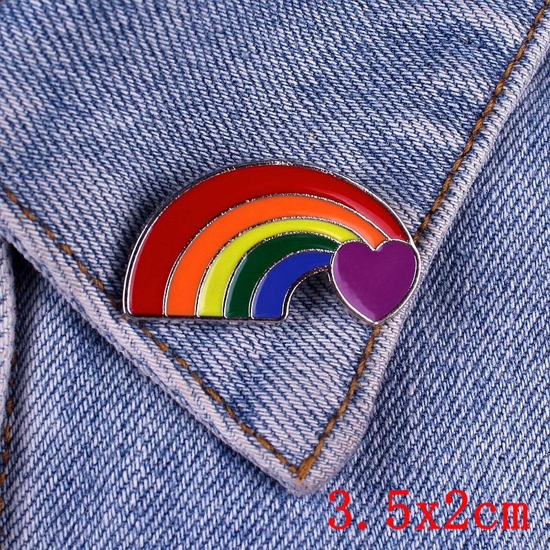 Изображение товара: Высококачественная эмалированная брошь в виде гордости, брошь в форме сердца, значок для геев, брошь для джинсовой куртки, ювелирное изделие для детей и женщин