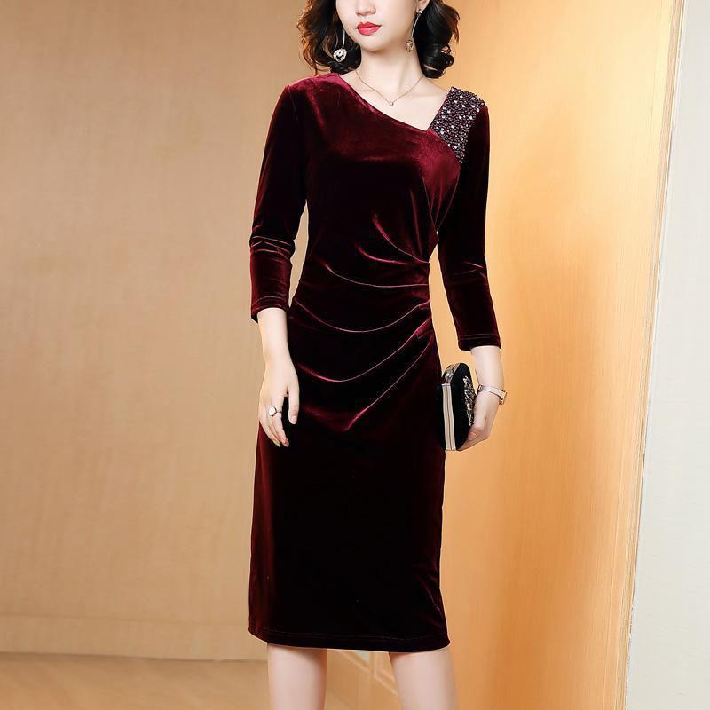Изображение товара: Элегантное вечернее платье со стразами для женщин, весеннее размера плюс приталенное Плиссированное бархатное офисное винтажное платье с длинным рукавом