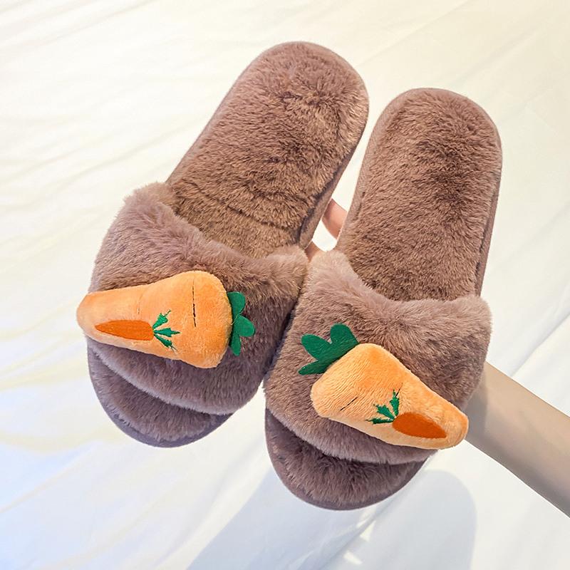 Изображение товара: Милая мультяшная плюшевая обувь в виде моркови, теплая зимняя Набивная игрушка для взрослых, мягкая кукла для детей, подарок на день рождения для девочек