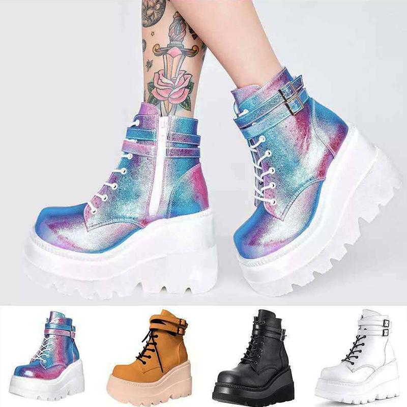 Изображение товара: Женская обувь, модные ботинки на платформе и высоком каблуке, разноцветные пряжки, ботильоны на танкетке со шнуровкой для женщин, 2020, Женская обувь в стиле панк