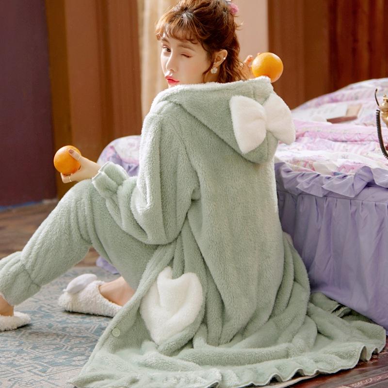 Изображение товара: Симпатичная женская пижама из 2 предметов с мультяшным рисунком зимняя Коралловая Бриллиантовая одежда теплая ночная рубашка женская одежда для сна большого размера
