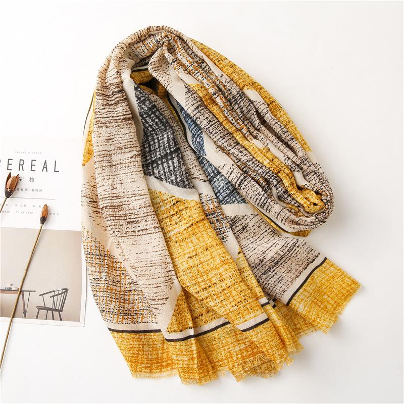 Изображение товара: Женский шарф-хиджаб с абстрактным дизайном, тонкий мягкий шарф с геометрическим узором, теплая большая шаль, новинка