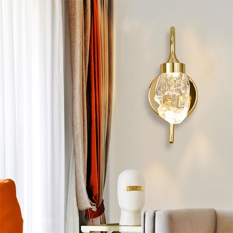 Изображение товара: Современная хрустальная настенная лампа Hongcui, светодиодное комнатное бра, роскошное Золотистое украшение для спальни, гостиной, офиса