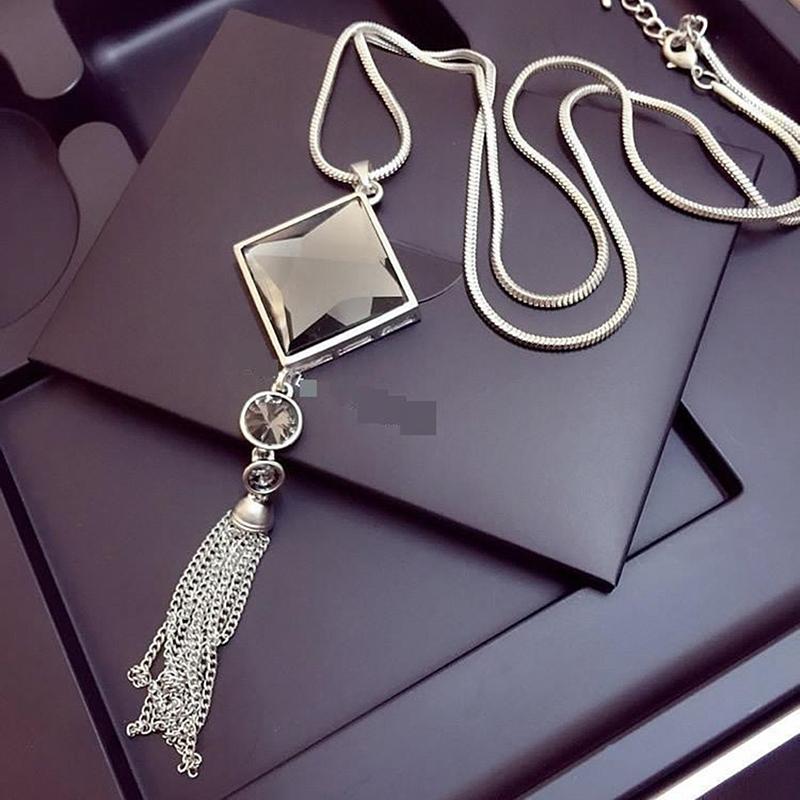 Изображение товара: Новинка 2020, высокое качество, квадратная подвеска с кристаллами, длинное ожерелье с кисточками, женская мода, ювелирные изделия, оптовая продажа