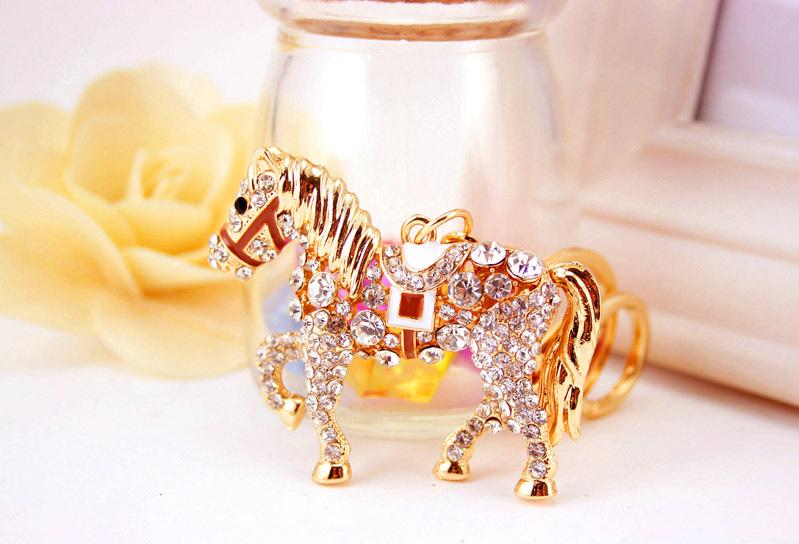 Изображение товара: Крутая лошадь ювелирные изделия Стразы Кристалл брелок животное брелок Мода Сумочка с брелоком брелок оптовая продажа