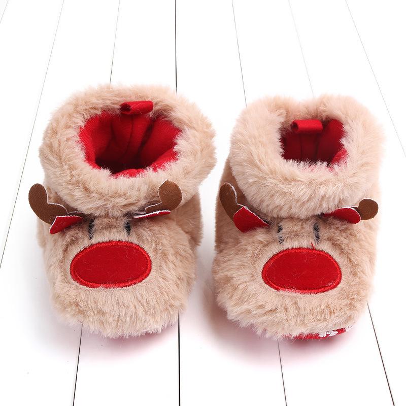 Изображение товара: Рождественская обувь для малышей 0-24 м, теплая плюшевая обувь для детской кроватки с мультяшным оленем для новорожденных, милый подарок на Рождество для маленьких девочек и мальчиков