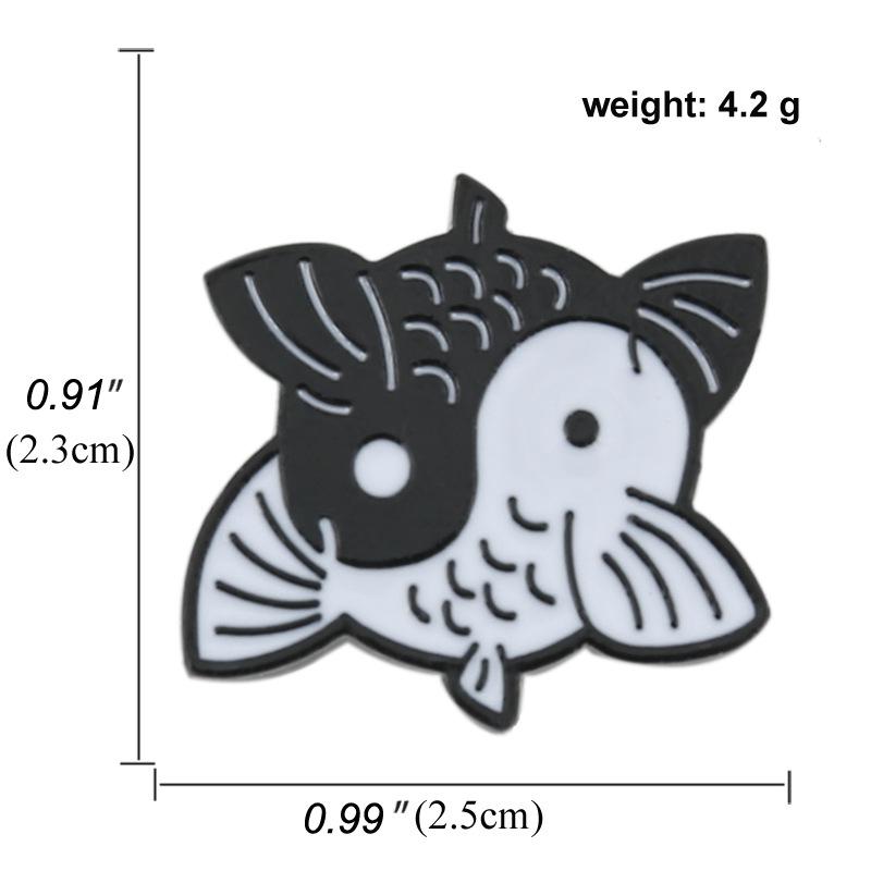 Изображение товара: Булавка в китайском стиле, мультяшная Инь и Ян Китовая брошь, одежда из сплава и булавка «рыбка» тайчи Инь и Ян, подарок для друга