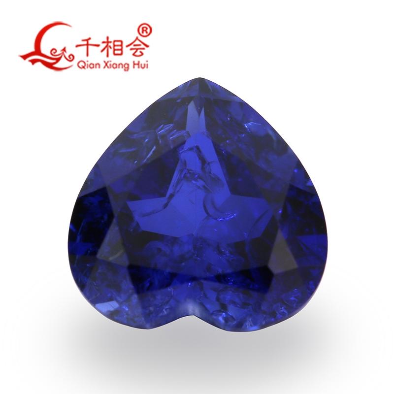 Изображение товара: 15x15 мм в форме сердца Искусственный сапфир синий цвет натуральный разрез, включая мелкие трещины и вкрапления корунд свободно Прикрепленный драгоценный камень