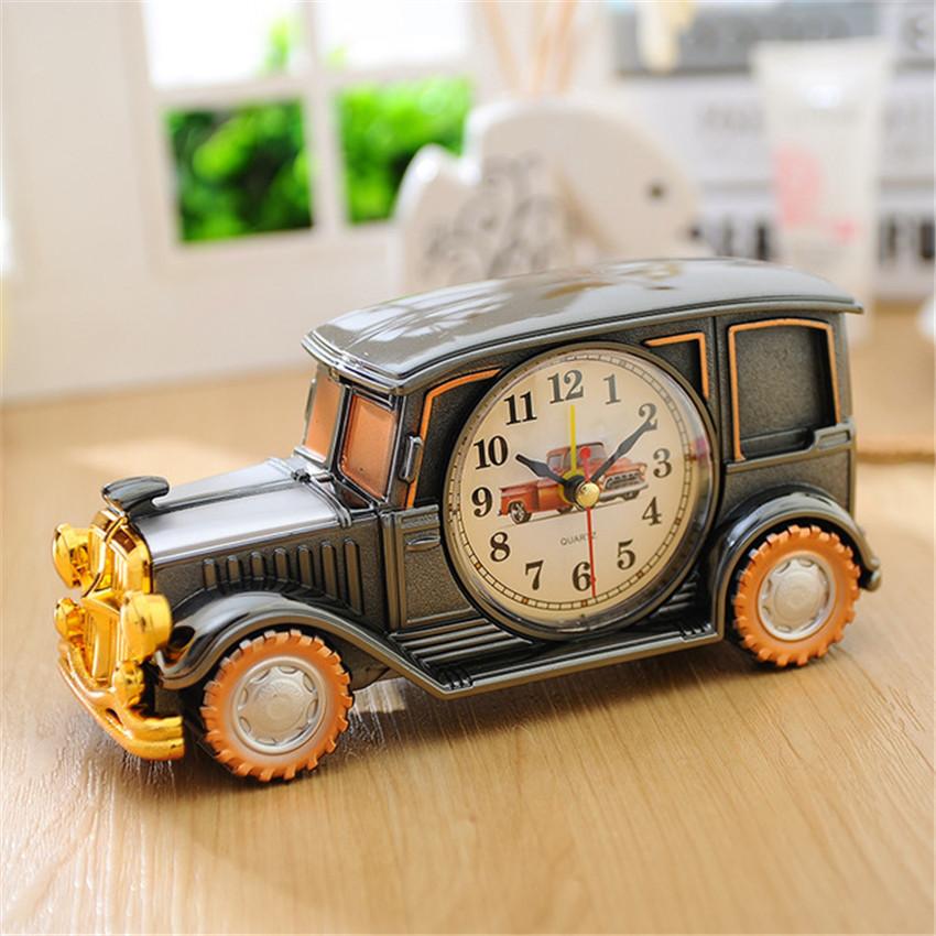 Изображение товара: Милые Ретро автомобильные будильники, креативные антикварные настольные часы, украшения для дома, прикроватные цифровые часы, подарки на день рождения