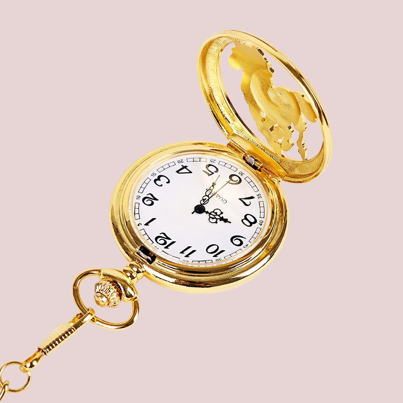 Изображение товара: 1042 прозрачные карманные роскошные глянцевые золотые и серебряные часы с трехмерным рисунком лошади с цепочкой аксессуары карманные часы