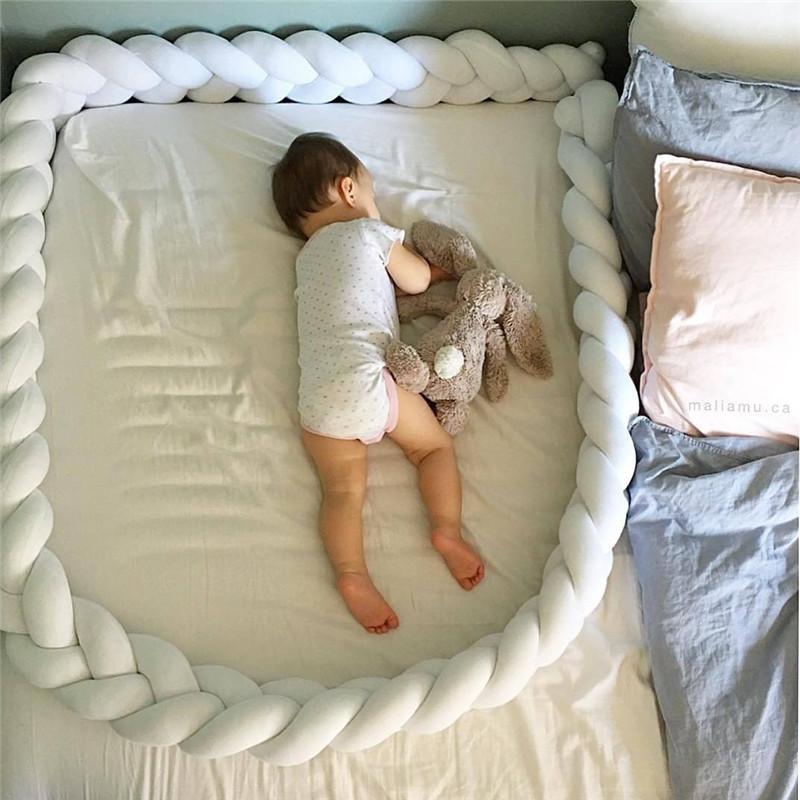 Изображение товара: Бампер для детской кроватки длиной 1 м