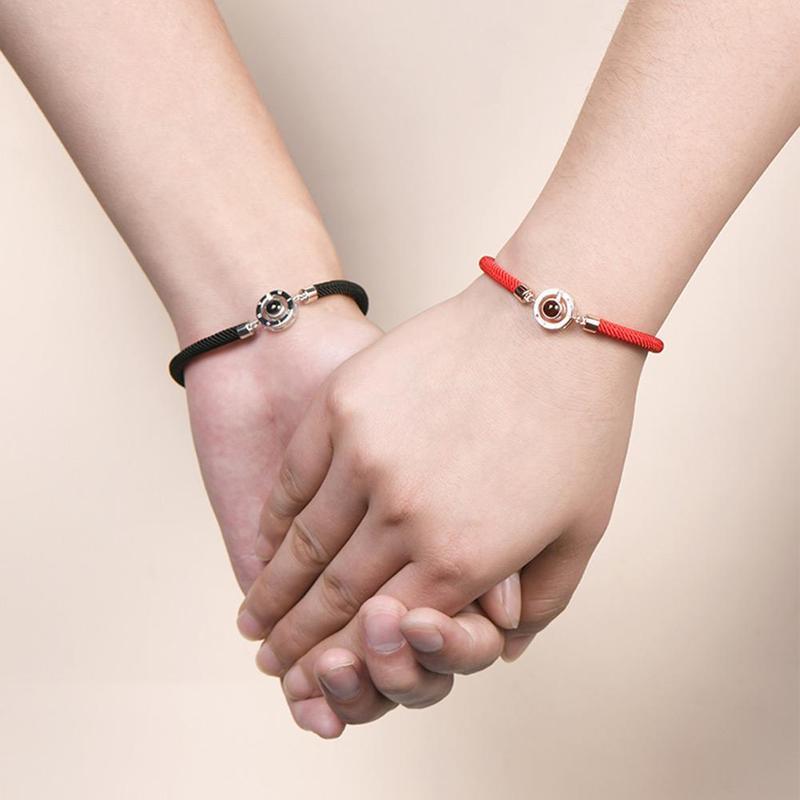 Изображение товара: Веревочный браслет для женщин и мужчин с надписью «I Love You» на 100 языках, проекционный браслет для влюбленных, модный красный романтический браслет ручной работы для пар Lucky Gi W5R0