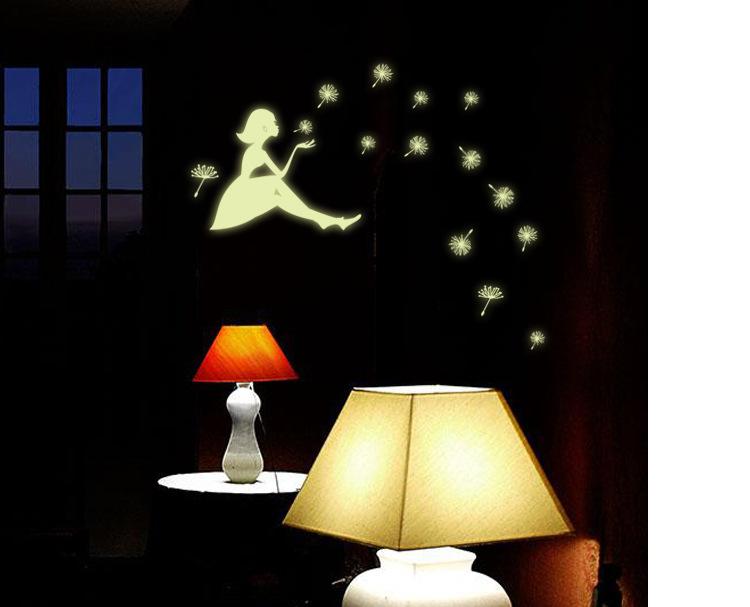 Изображение товара: Индивидуальная виниловая наклейка на стену с изображением девушки звезды одуванчика