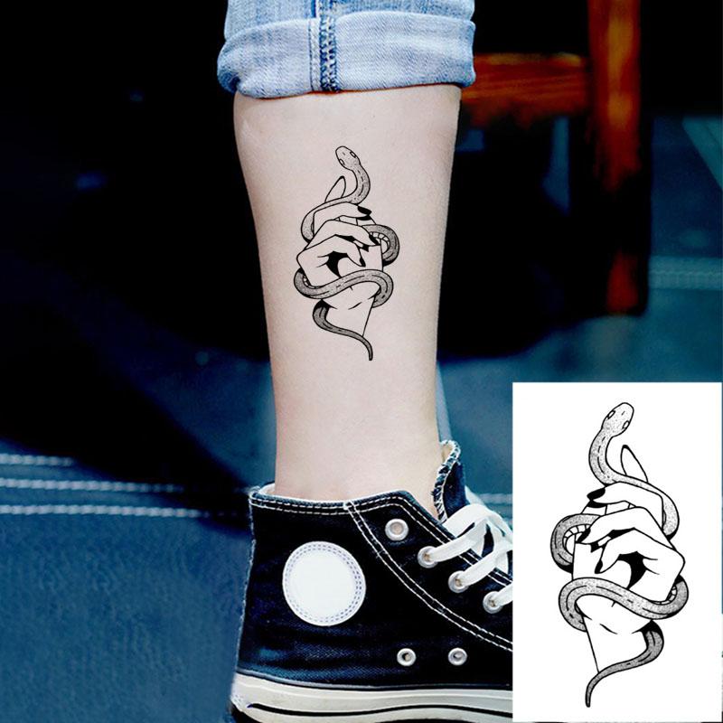 Изображение товара: Водостойкая временная татуировка-наклейка в виде полумесяца поддельная флеш-татуировка, татуаж на запястье, ногу, руку, шею для девочек, женщин, мужчин