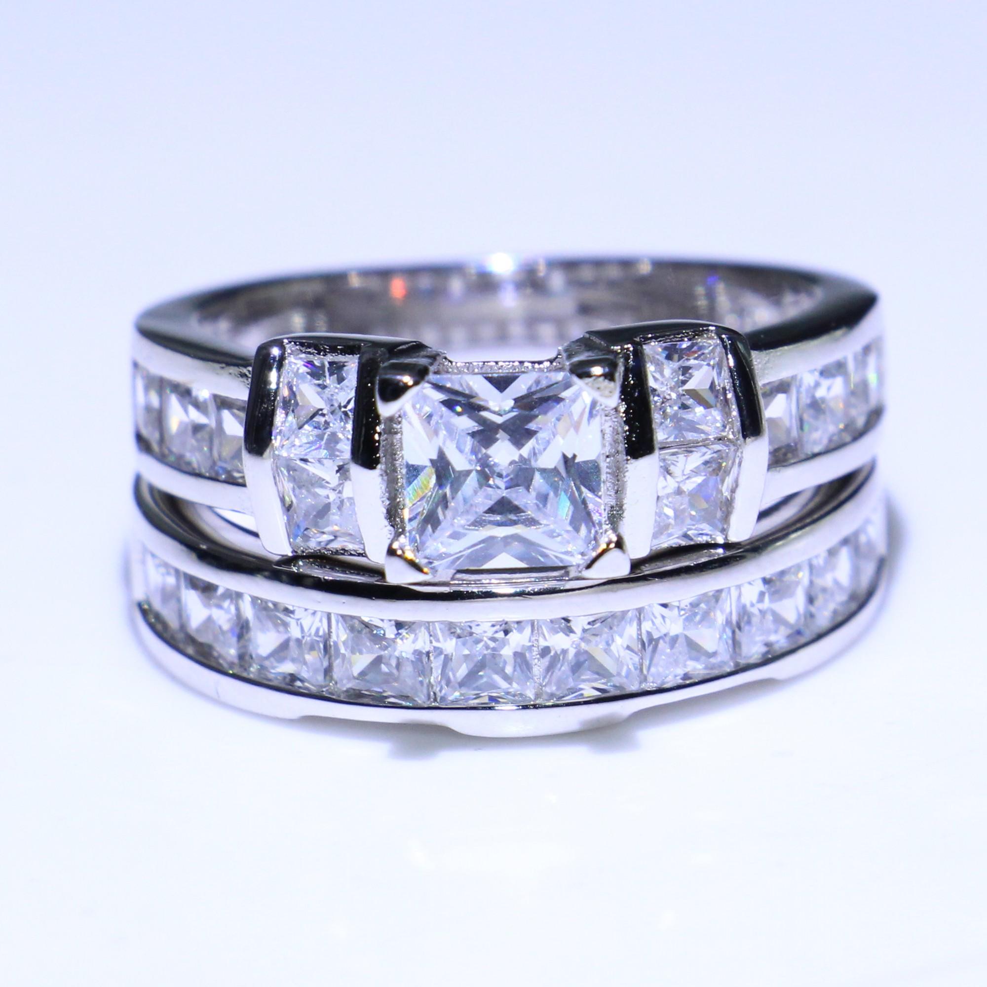 Изображение товара: Rulalei новые брендовые кольца для пар Винтажные Ювелирные изделия Три камня Принцесса Cut Белый прозрачный 5A кубический цирконий Женское Обручальное Кольцо