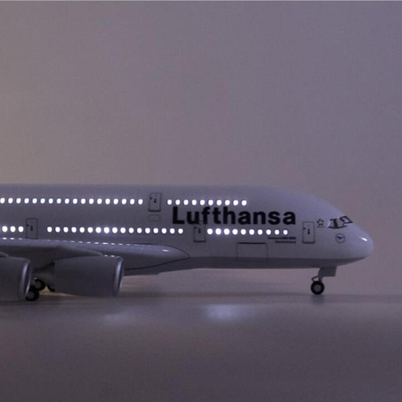 Изображение товара: 1/160 весы 50,5 см самолет Airbus 380 A380 Lufthansa Airline Модель W светильник и колесо литье под давлением пластиковая Смола самолет для сбора
