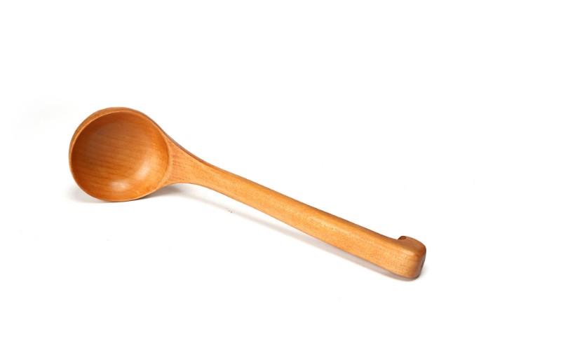 Изображение товара: В японском стиле деревянный ложка горячий горшок ручка с крючком кухонная бытовая деревянная ручка с большим отверстием дуршлаг костюм