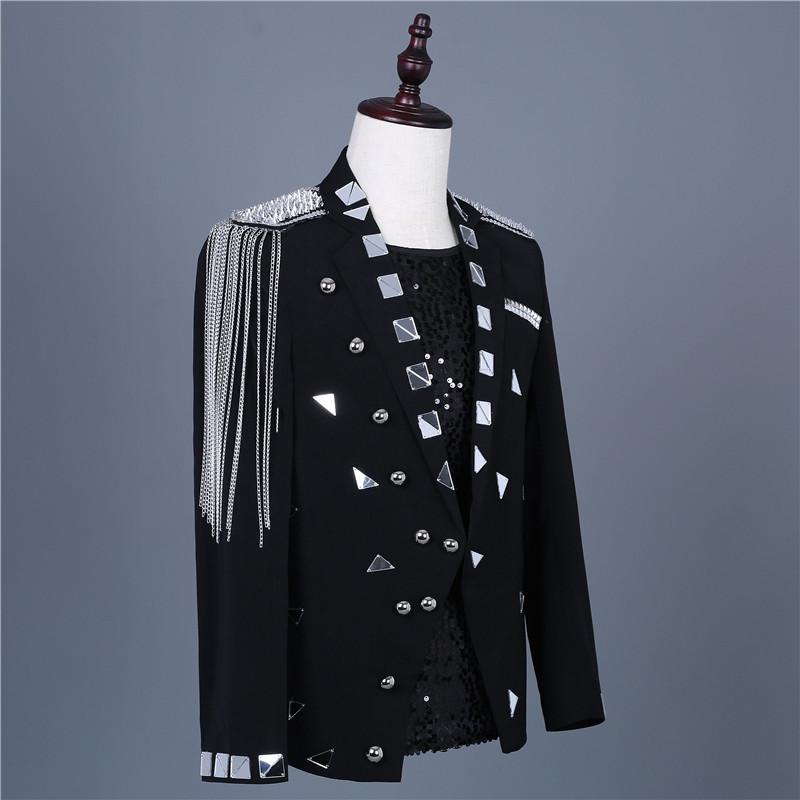 Изображение товара: Мужской новый серебристый эполет с заклепками, блейзер с цепочкой и зеркалом, костюм с линзами, костюм для сцены в стиле рок, модное черное пальто
