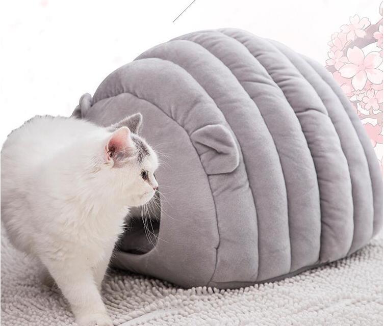 Изображение товара: Лежанка для домашних животных, полузакрытый спальный мешок для кошек, легко чистится, не сгибается, воздухопроницаемый и теплый, универсальный, всесезонный