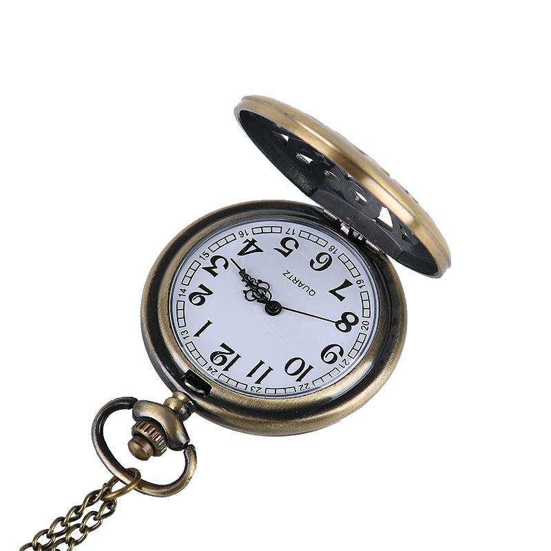 Изображение товара: Винтажные креативные бронзовые часы с большими арабскими цифрами, модные кварцевые карманные часы с цепочкой для ожерелья