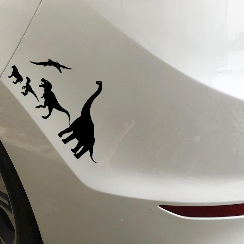 Изображение товара: YJZT 18,2 см * 9,9 см кластеры динозавров Автомобильная наклейка украшение Автомобильная дверь виниловая наклейка черный/серебряный цвет