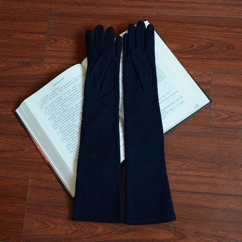 Изображение товара: Модные элегантные женские шерстяные вязаные перчатки с вышивкой и сенсорным экраном зимние женские теплые кашемировые шаровые длинные перчатки с полными пальцами C41