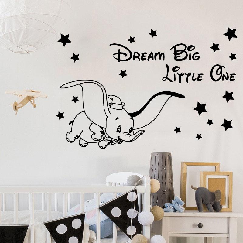 Изображение товара: Виниловые наклейки на стену Fly Дамбо мечта Большая маленькая наклейка на стену милая фотография украшение детской комнаты W534